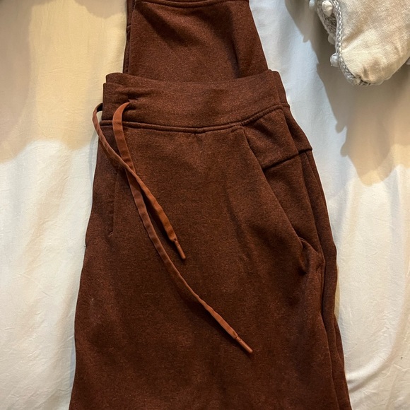 Lululemon sweatpants - Picture 2 of 3
